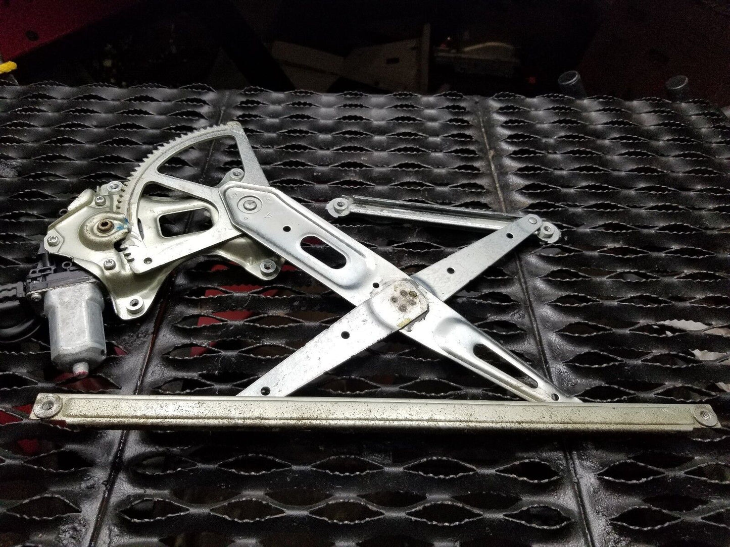 04 05 06 07 08 09 Prius Front Right Passenger Window Regulator W/motor Oem.