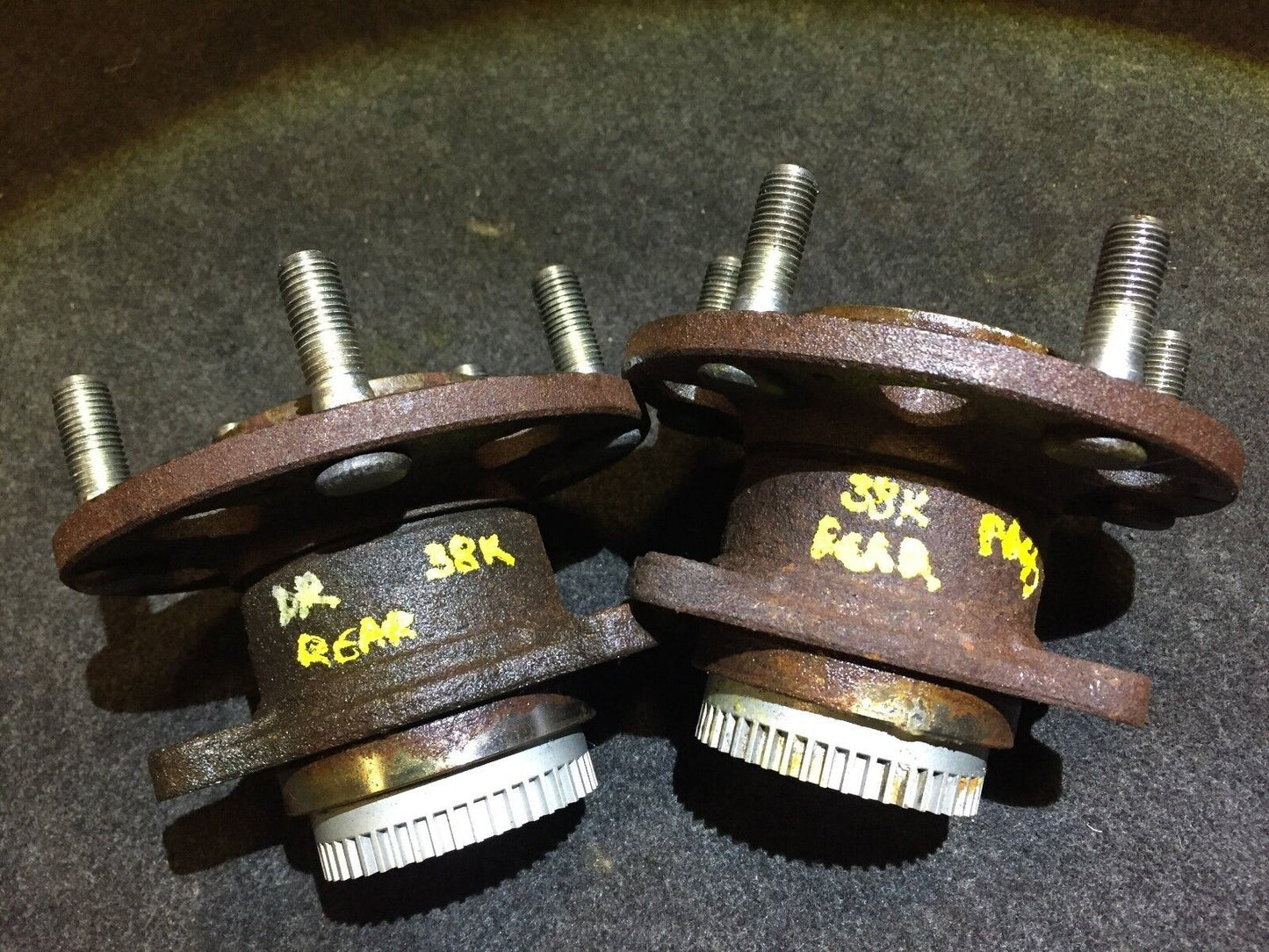 14 15 16 Kia Forte Rear Wheel Bearing & Hub 52710-3x000 2pcs OEM 38k