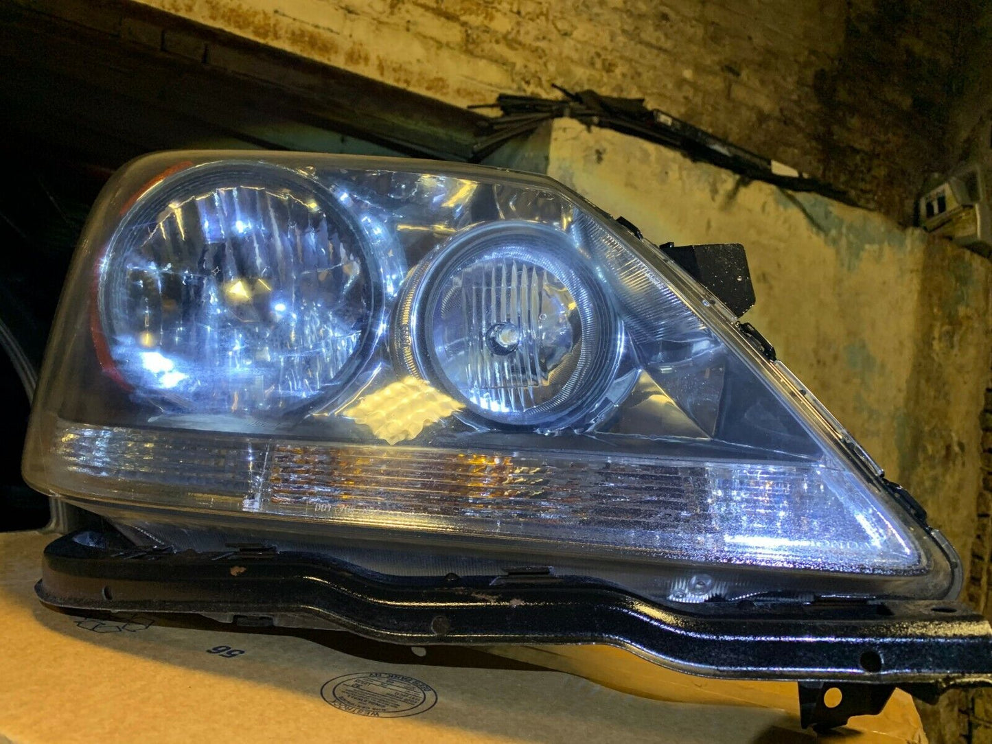 08-10 Honda Odyssey Headlight Front Right Passenger OEM D43