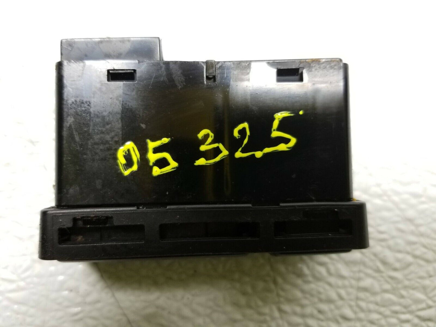 01 02 03 04 05 BMW E46 Hazard Lock Switch 8368920 OEM 125k Miles