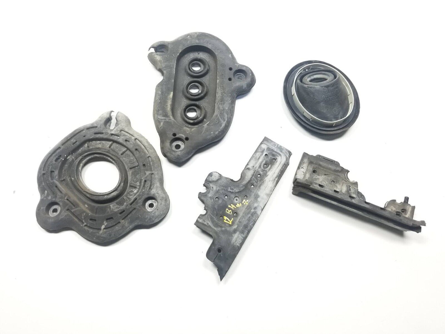 09 10 11 12 BMW 750li Engine Bay Insulation Partition Seal 5pcs OEM