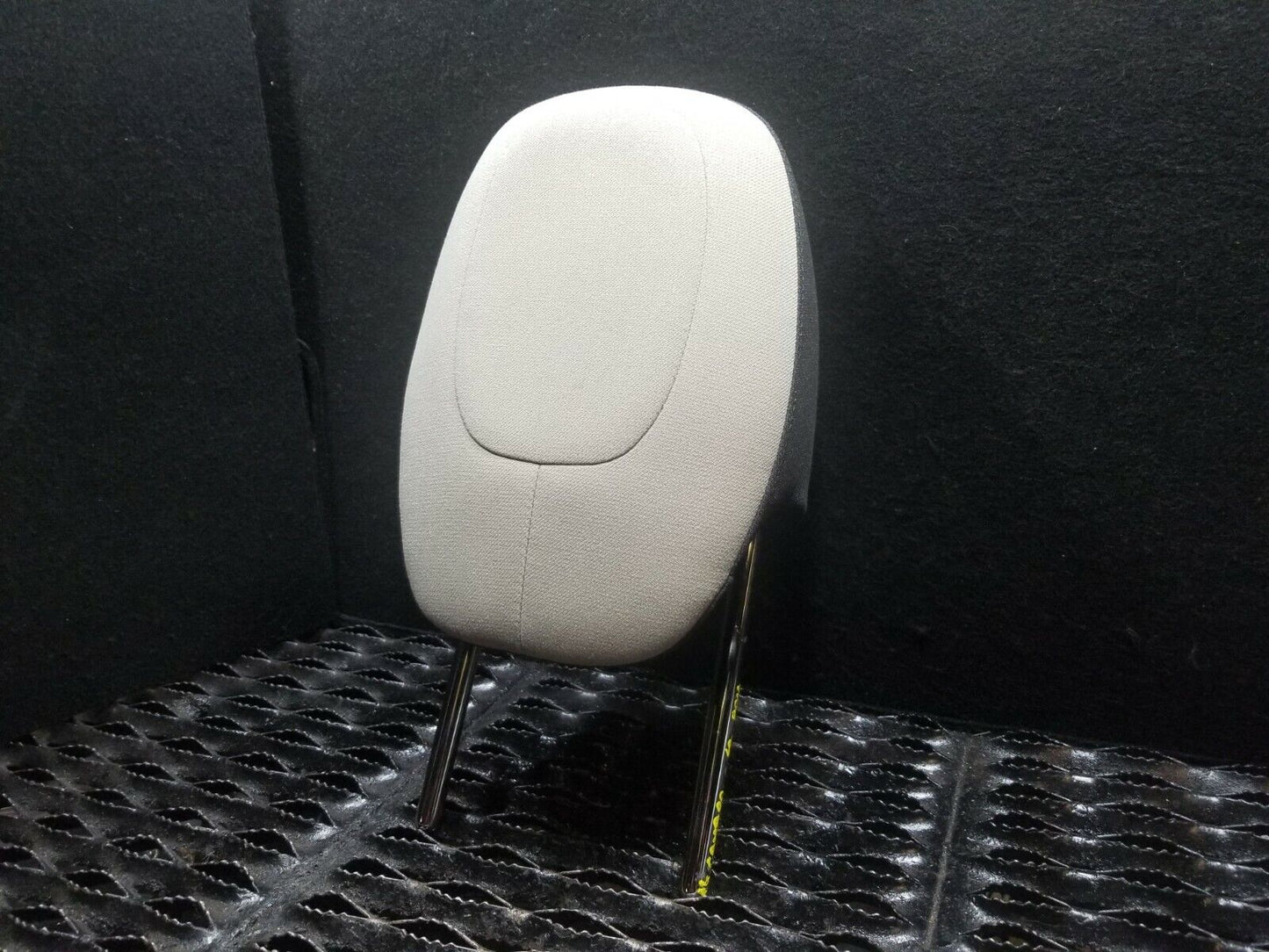 10 11 12 13 14 15 Chevrolet Camaro Front Seat Headrest Passenger Right OEM