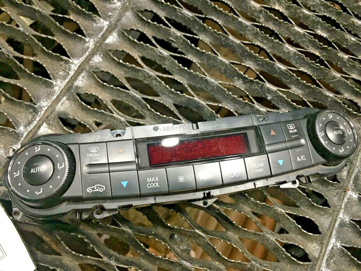 2006 - 2011 W219 Mb Cls550 A/c Heater Climate Temperature Control OEM #35 101k
