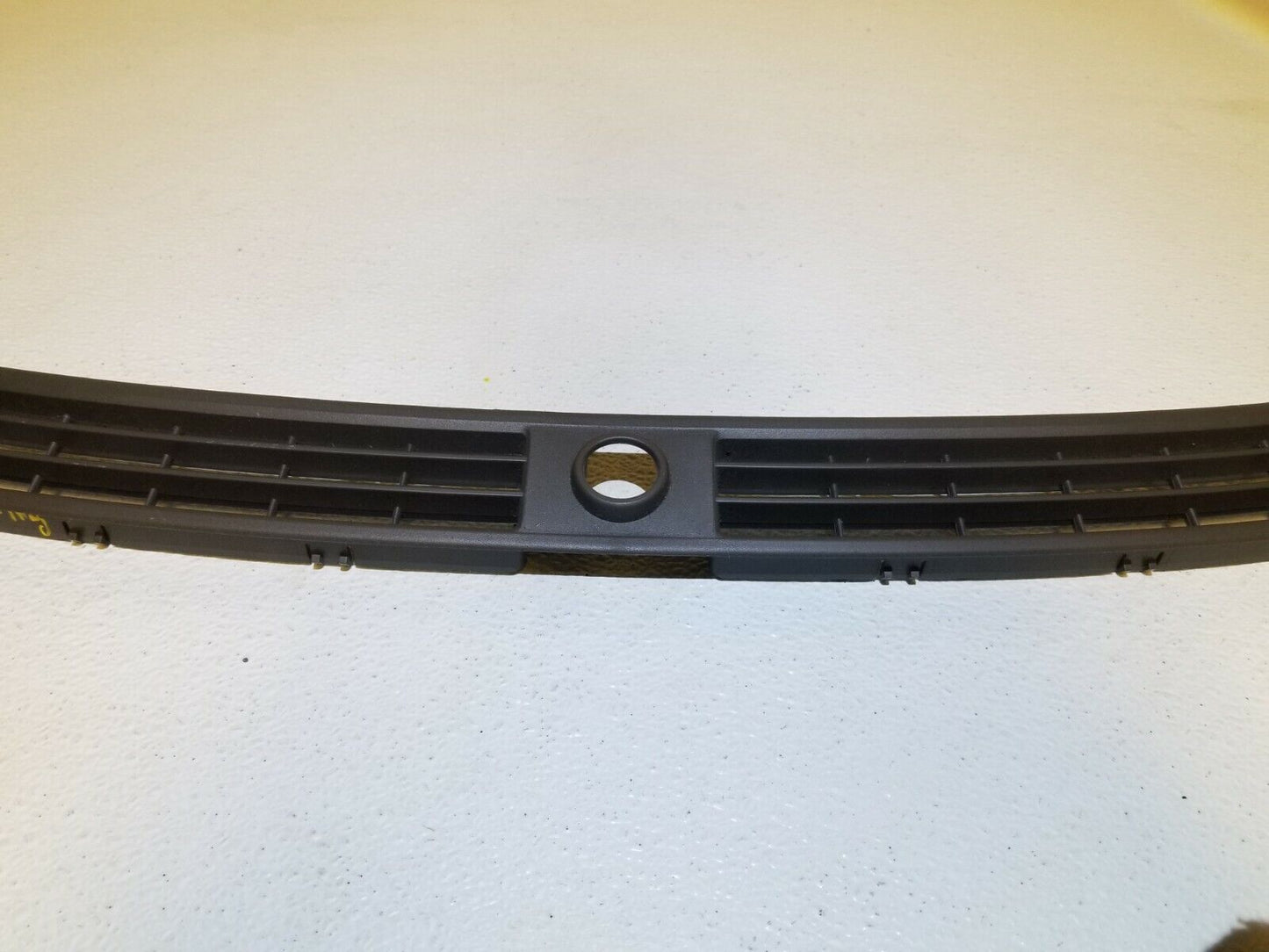 07 08 09 10 Chrysler Sebring Dash Upper Defroster Vent Grille OEM
