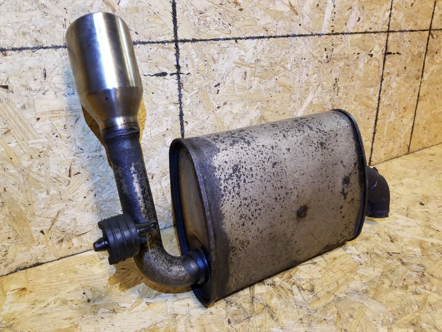 11 12 13 14 Ford Edge Rear Exhaust Muffler Right Passenger Side OEM