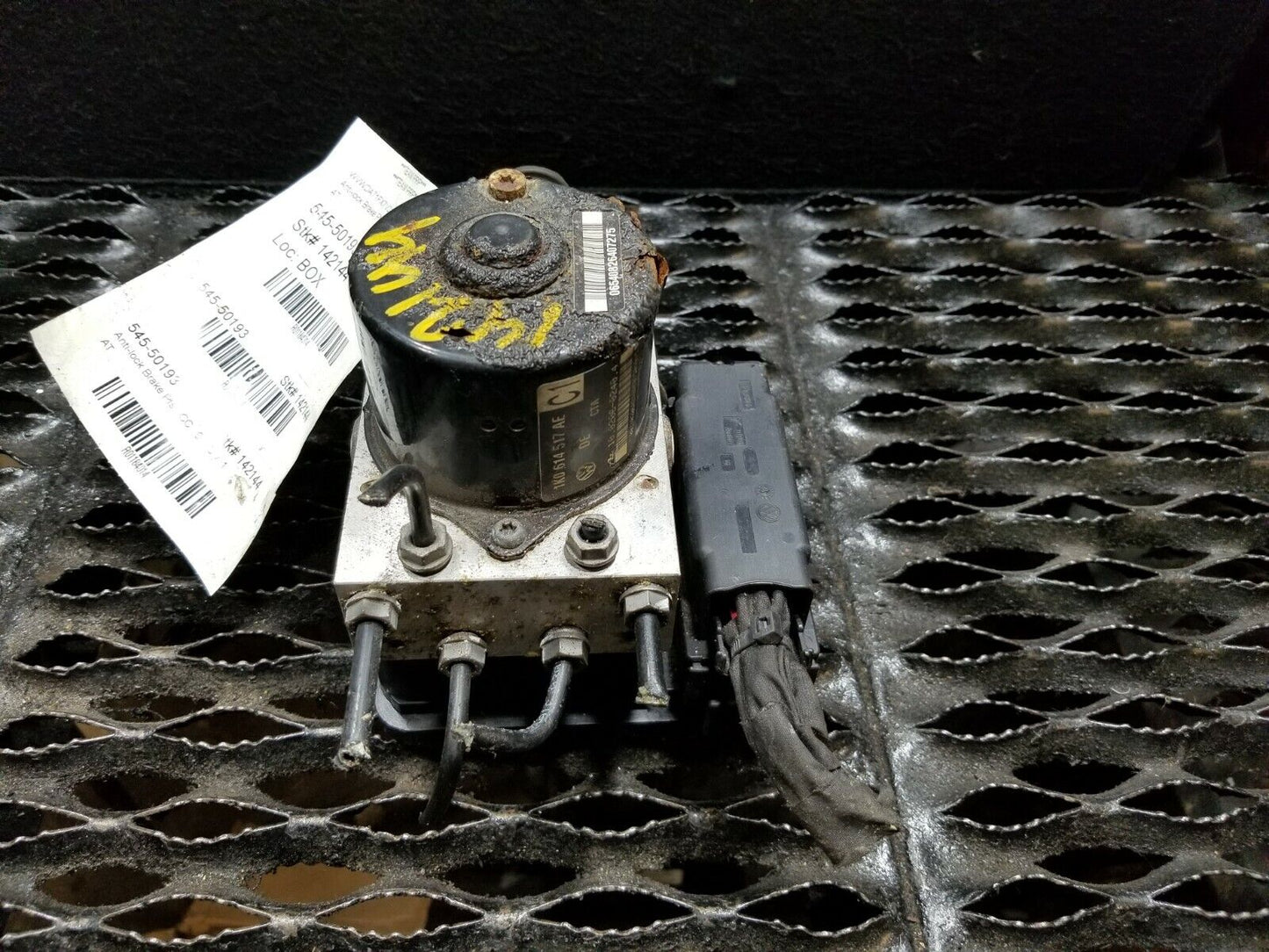 07 2007 VW Eos Golf Anti Lock Brake ABS Pump Module OEM #126