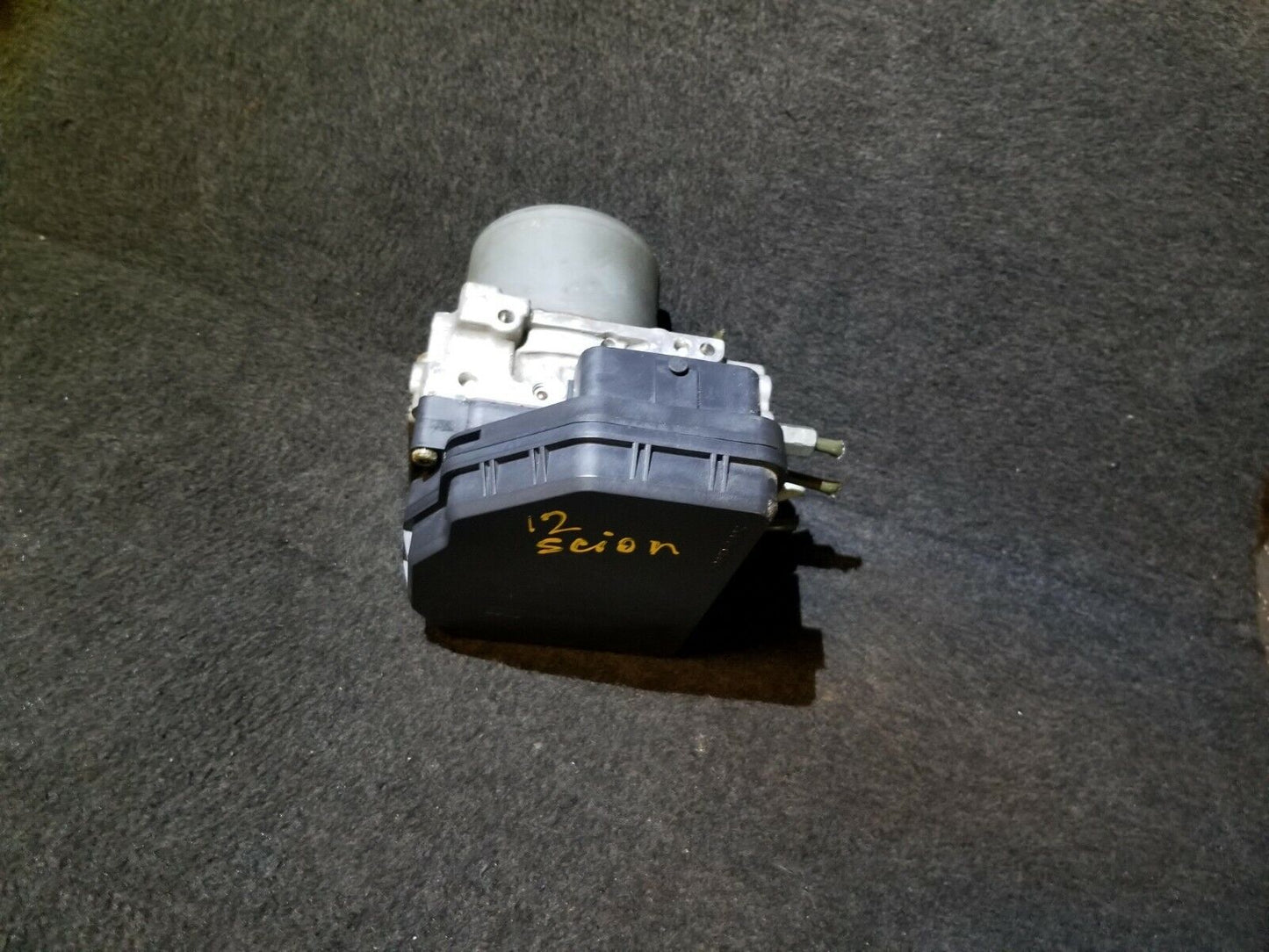 11 12 13 14 15 16 Scion Tc Anti Lock Brake ABS Pump OEM 74k