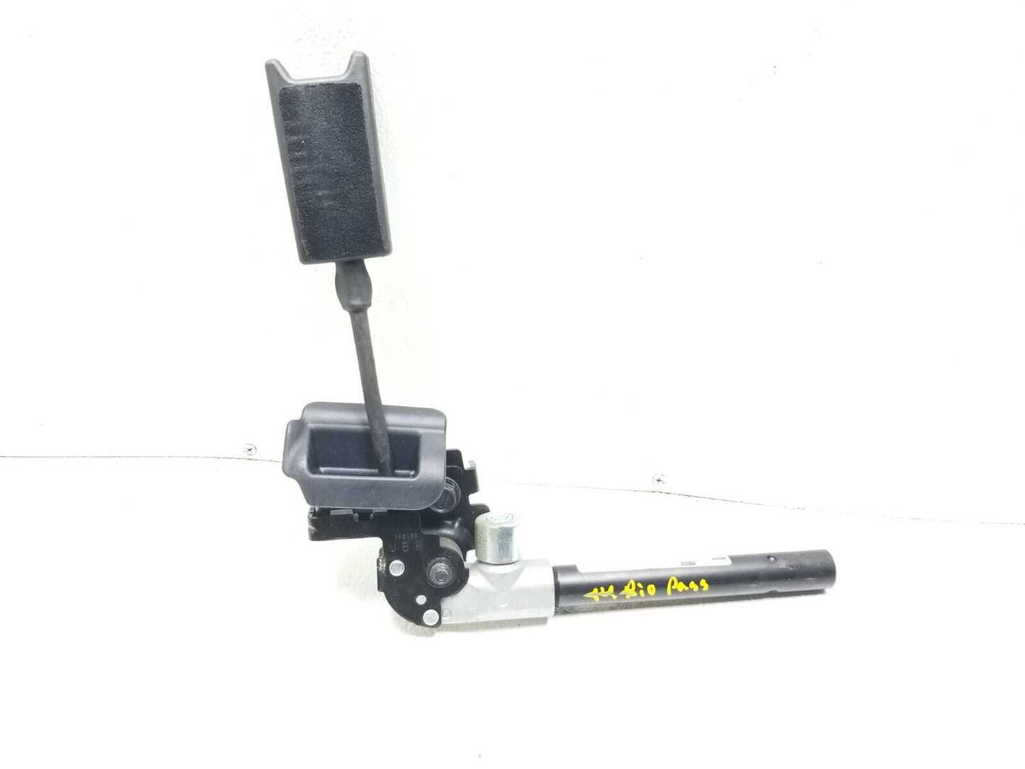 12 13 14 15 Kia Rio Front Seat Belt Anchor Pretensioner Passenger Right Side OEM