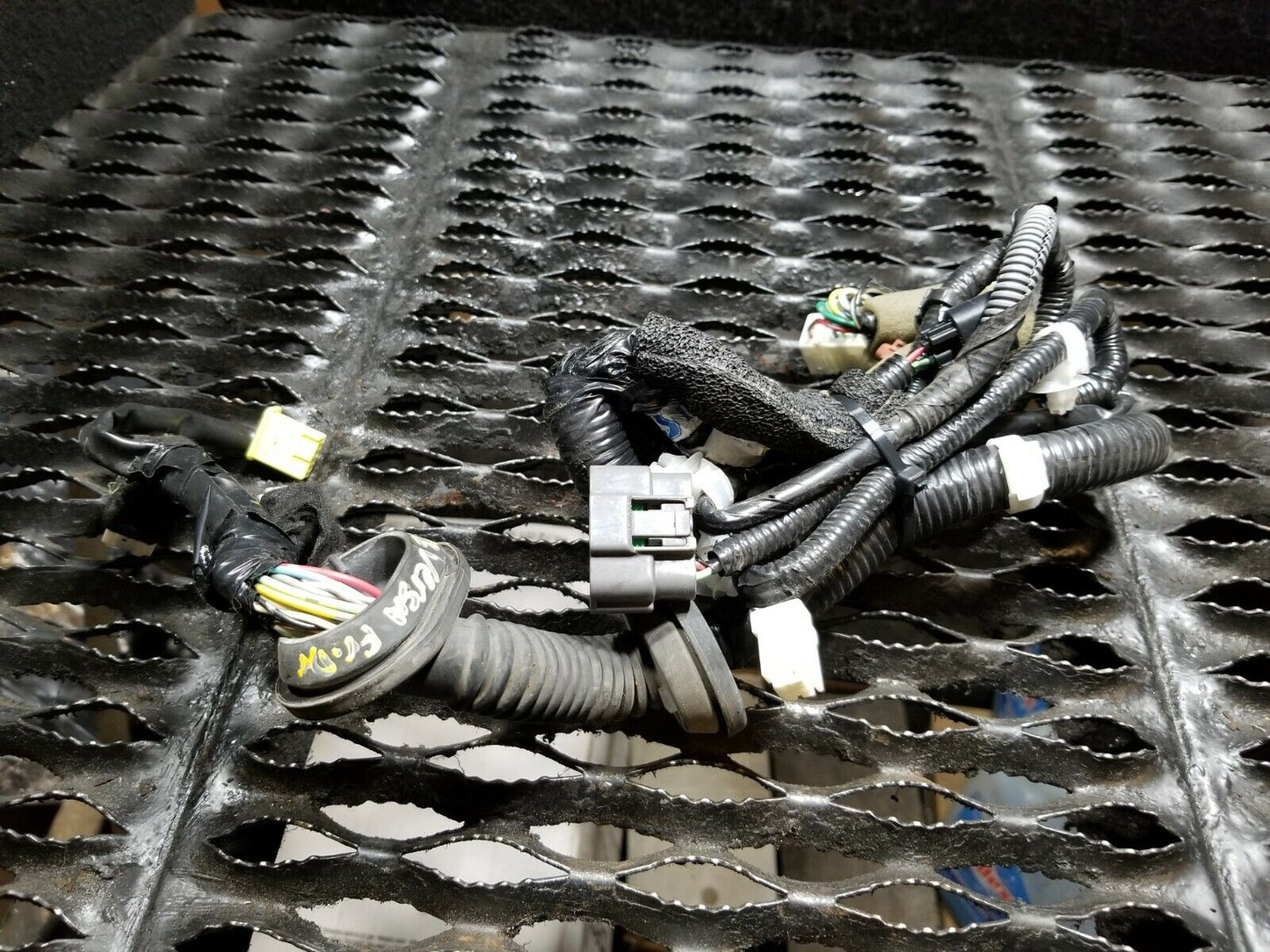 13 14 15 16 Nissan Versa Sdn Front Left Driver Door Wire Harness OEM