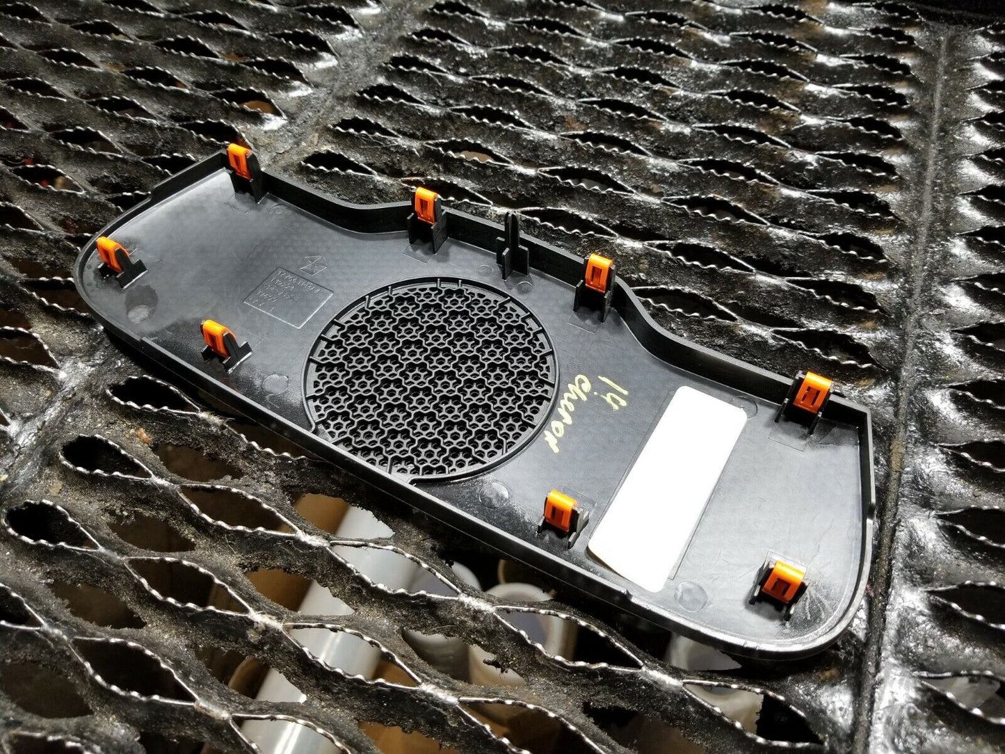 14 15 16 17 Jeep Cherokee Dash Speaker Cover Trim Grille OEM
