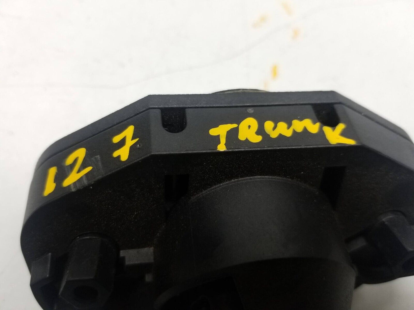 09 10 11 12 BMW 750li 7 Series Rear Trunk Lid Lock Cylinder OEM