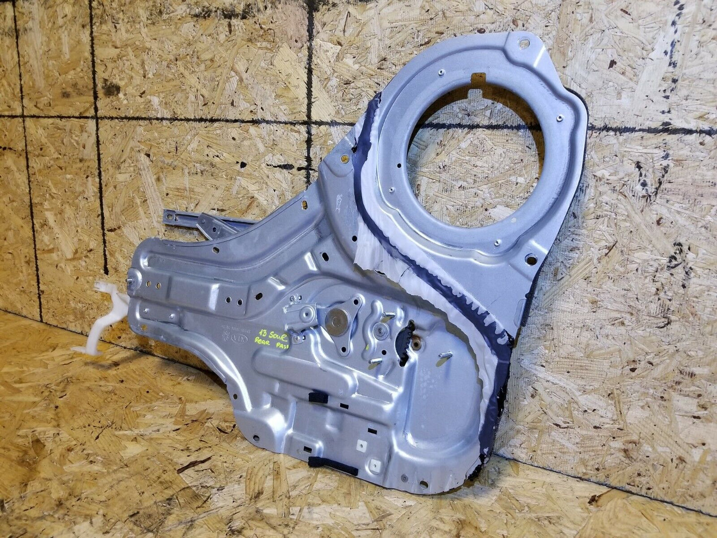 11 12 13 Kia Soul Rear Door Window Regulator Panel Right Passenger Side OEM