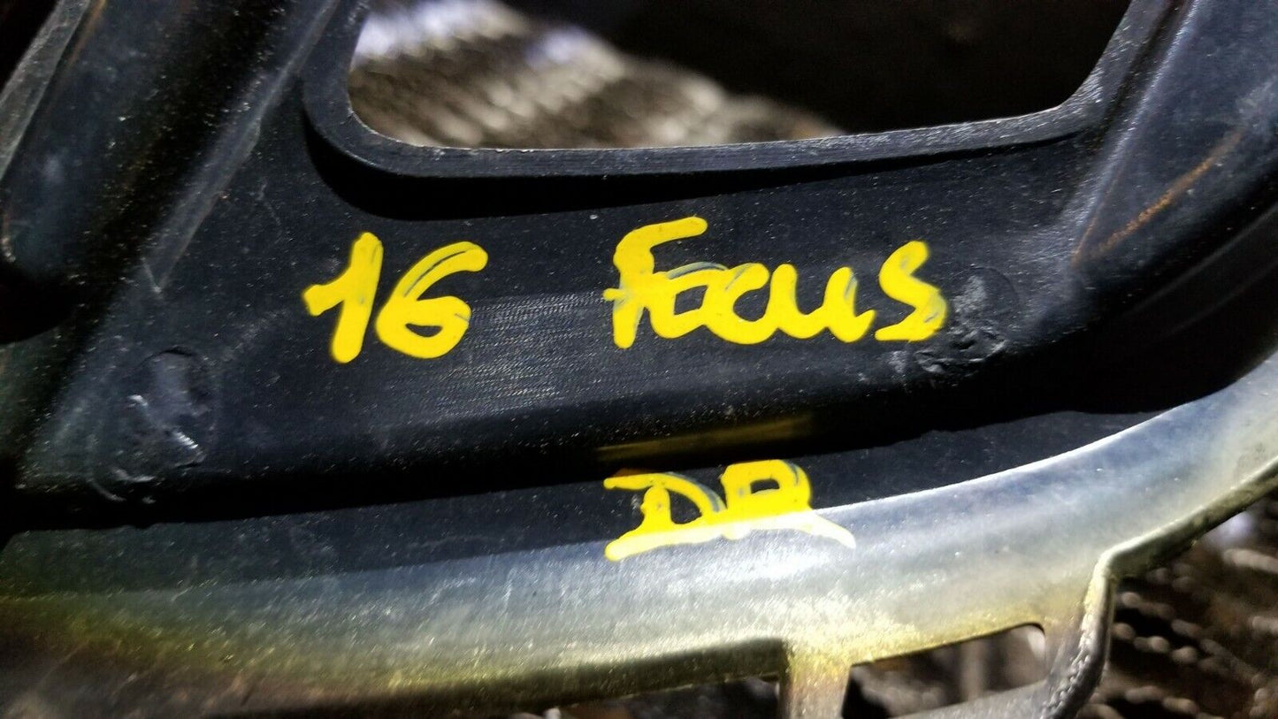 15 16 17 18 Ford Focus Front Left Driver Fog Light Trim Bezel Fm5j19953 OEM 14k