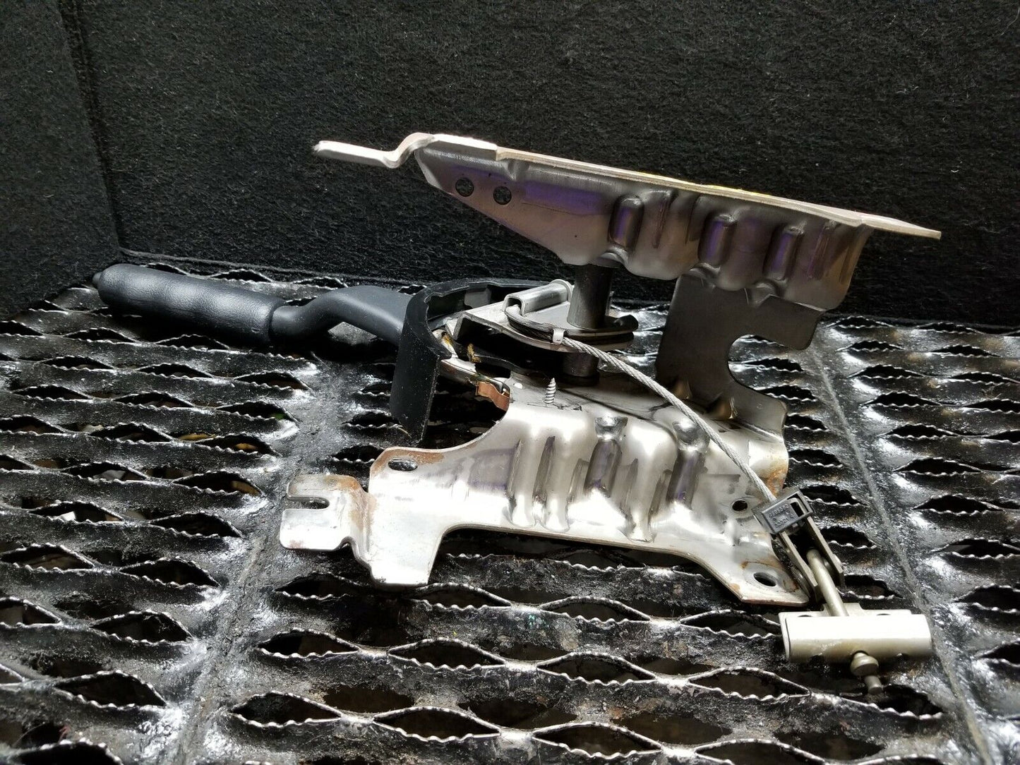 04 05 06 Chrysler Sebring Convertible Emergency Parking Brake Handle OEM