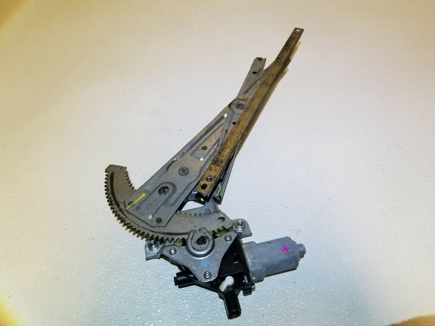 11 12 13 Honda Odyssey Front Right Passenger Door Window Regulator Motor OEM