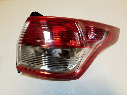 13 14 15 16 Ford Escape Right Passenger Side Tail Light OEM 83k