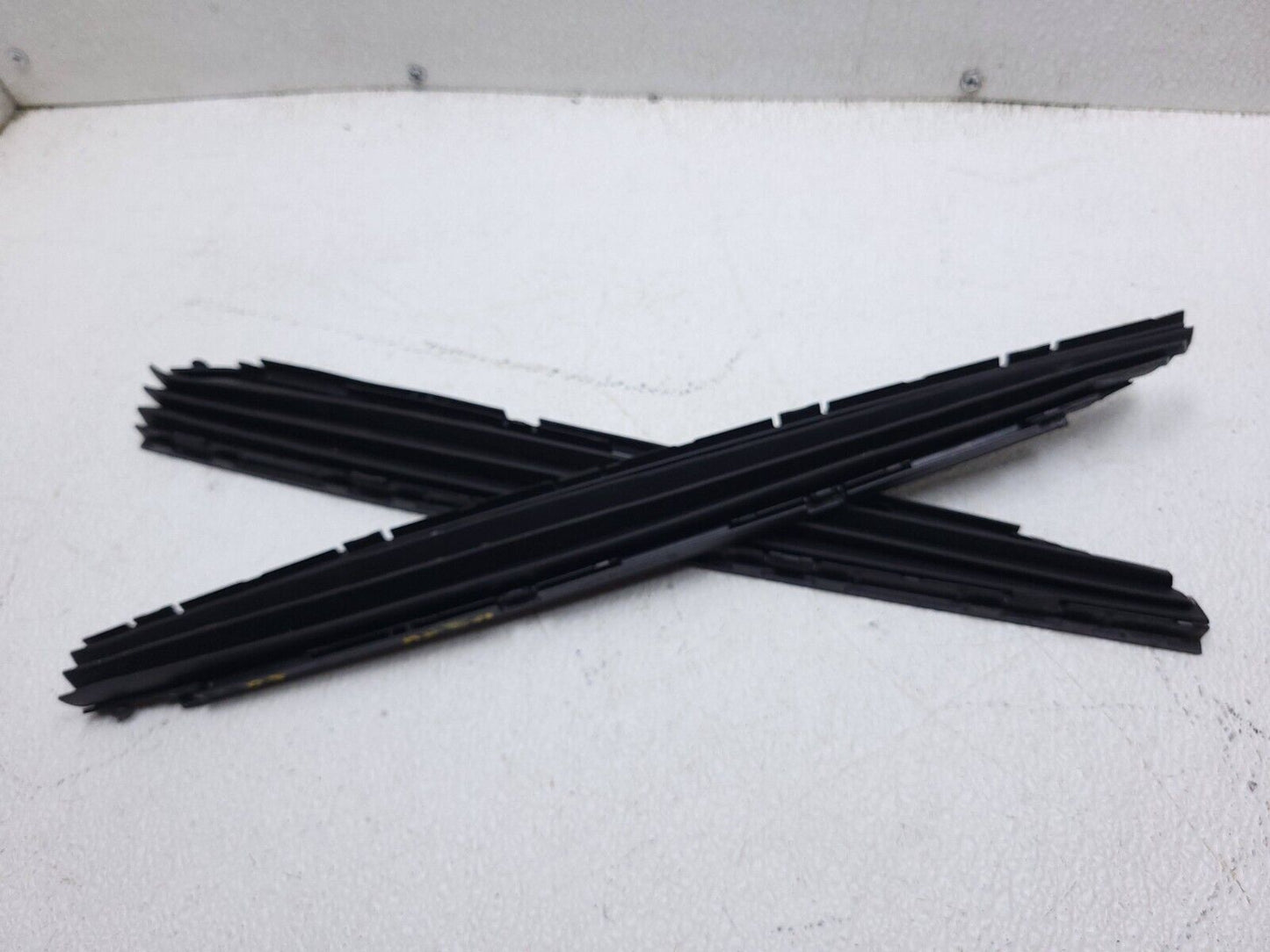 06 07 08 09 10 11 Mercedes Ml500 Sunroof Trim Pair OEM