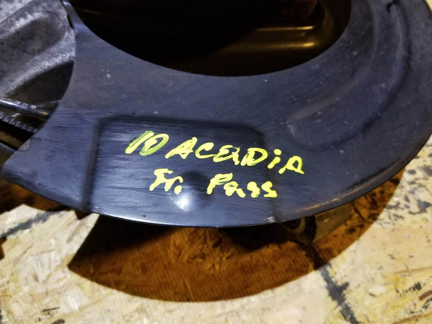 13 14 15 GMC Acadia Passenger Right Front Spindle Knuckle OEM