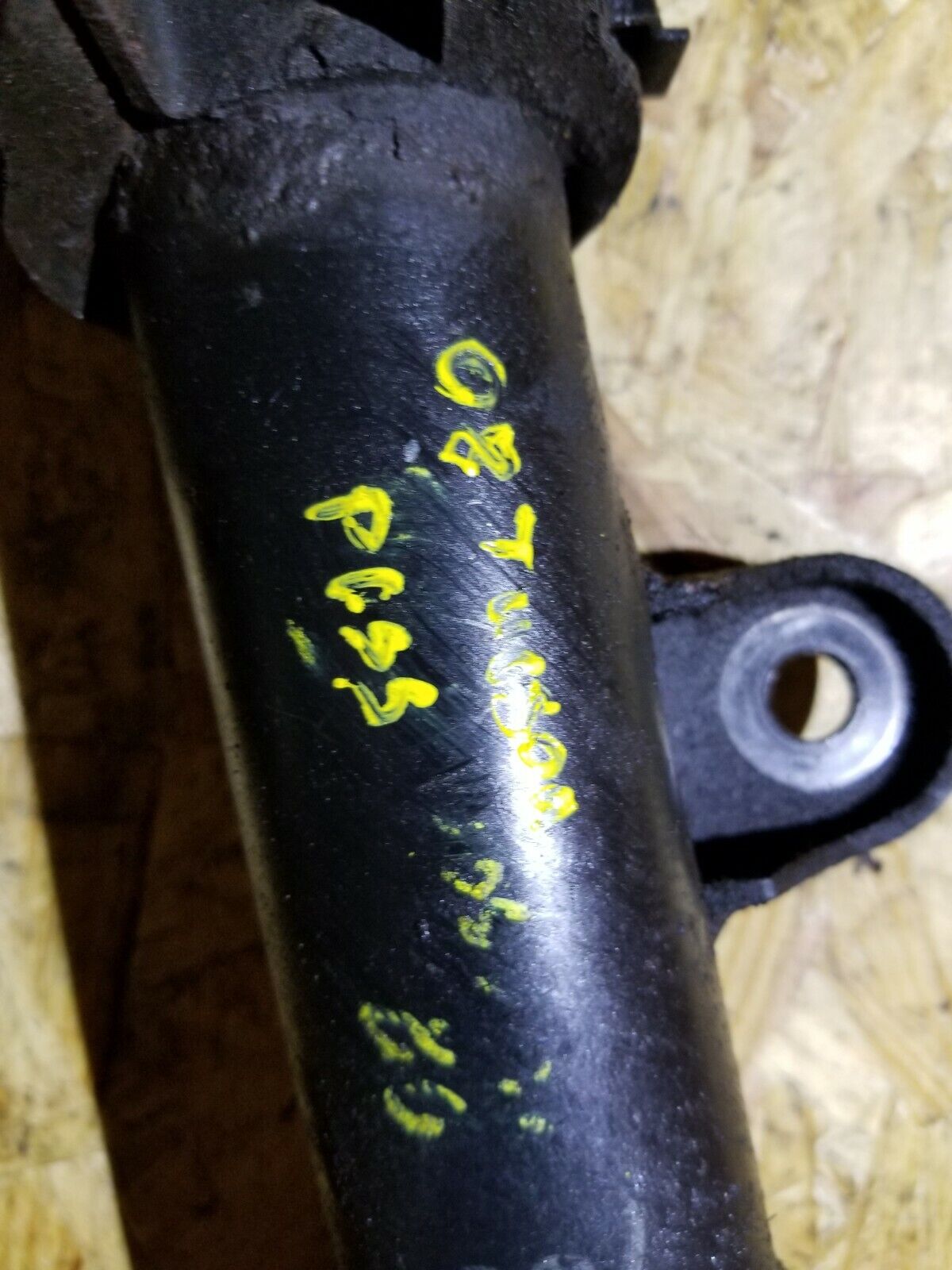 07 08 09 Hyundai Tucson Front Right Passenger Shock Strut Absorber OEM 89k