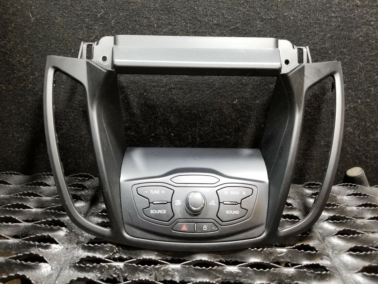13 14 15 16 Ford Escape Center Dash Radio Control Panel W/ Bezel OEM 83k