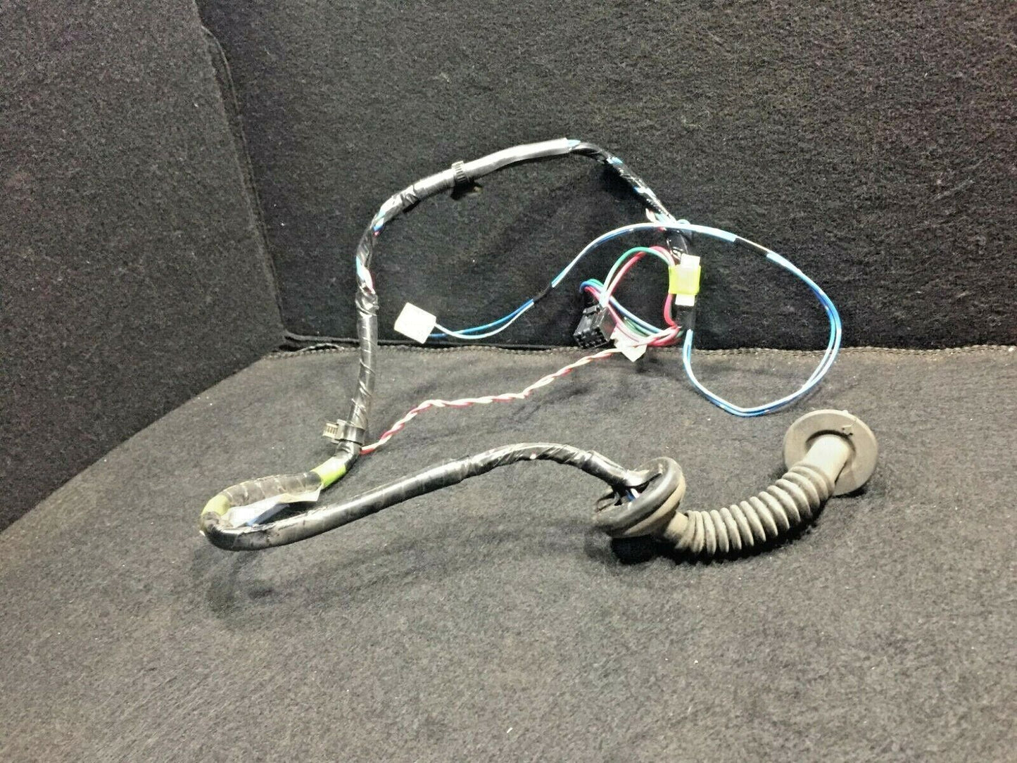 2004 2005 2006 Scion Xa Rear Passenger Door Wire Harness OEM D18