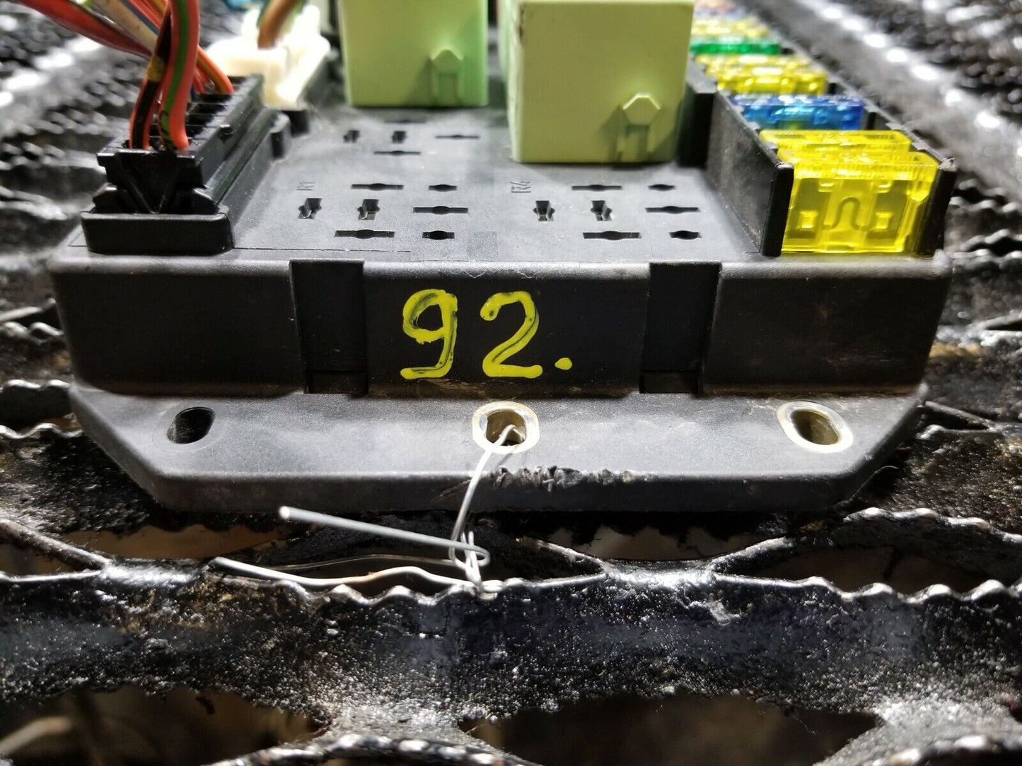 04 2004 Land Rover Range Rover 4.4l L322 Front Engine Fuse Box OEM #92