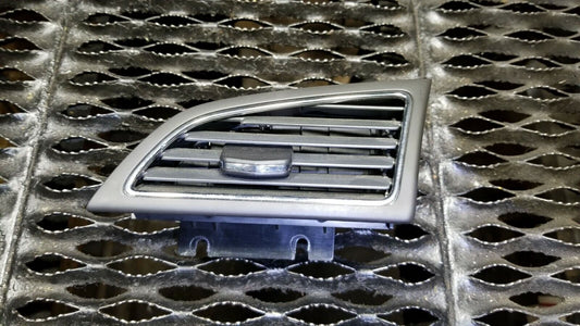 10 11 12 Lincoln MKT Dash Air Vent Grille Right Passenger Side OEM