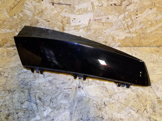 07 08 09 10 11 12 13 14 Escalade Right Passenger Rear Applique D-pillar Trim OEM