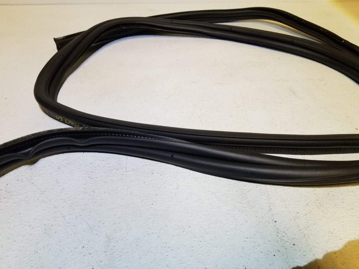 06 07 08 09 Range Rover Sport Rear Trunk Tailgate Weatherstrip Seal OEM
