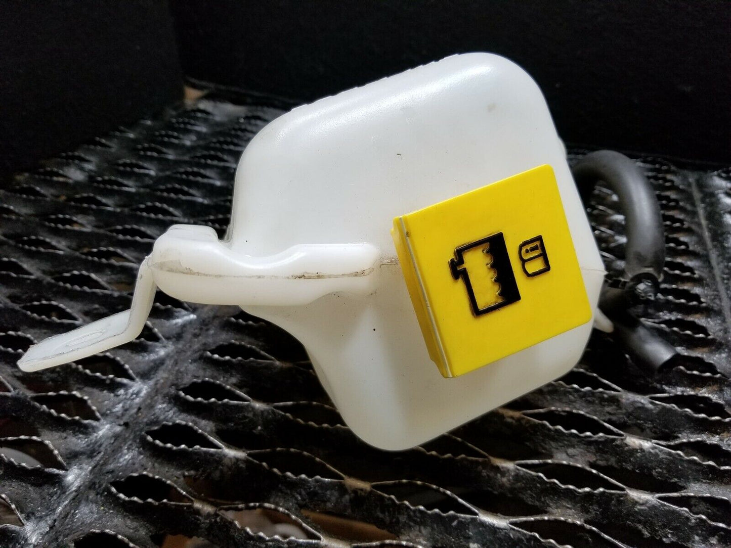 13 14 15 16 17 Jeep Compass 2.4l Engine Coolant Reservoir Bottle OEM 30k