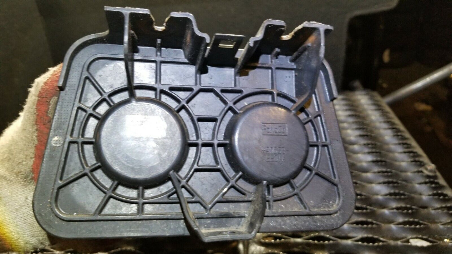 10 11 12 Lincoln MKT 3.5l Fuel Vapor Canister OEM