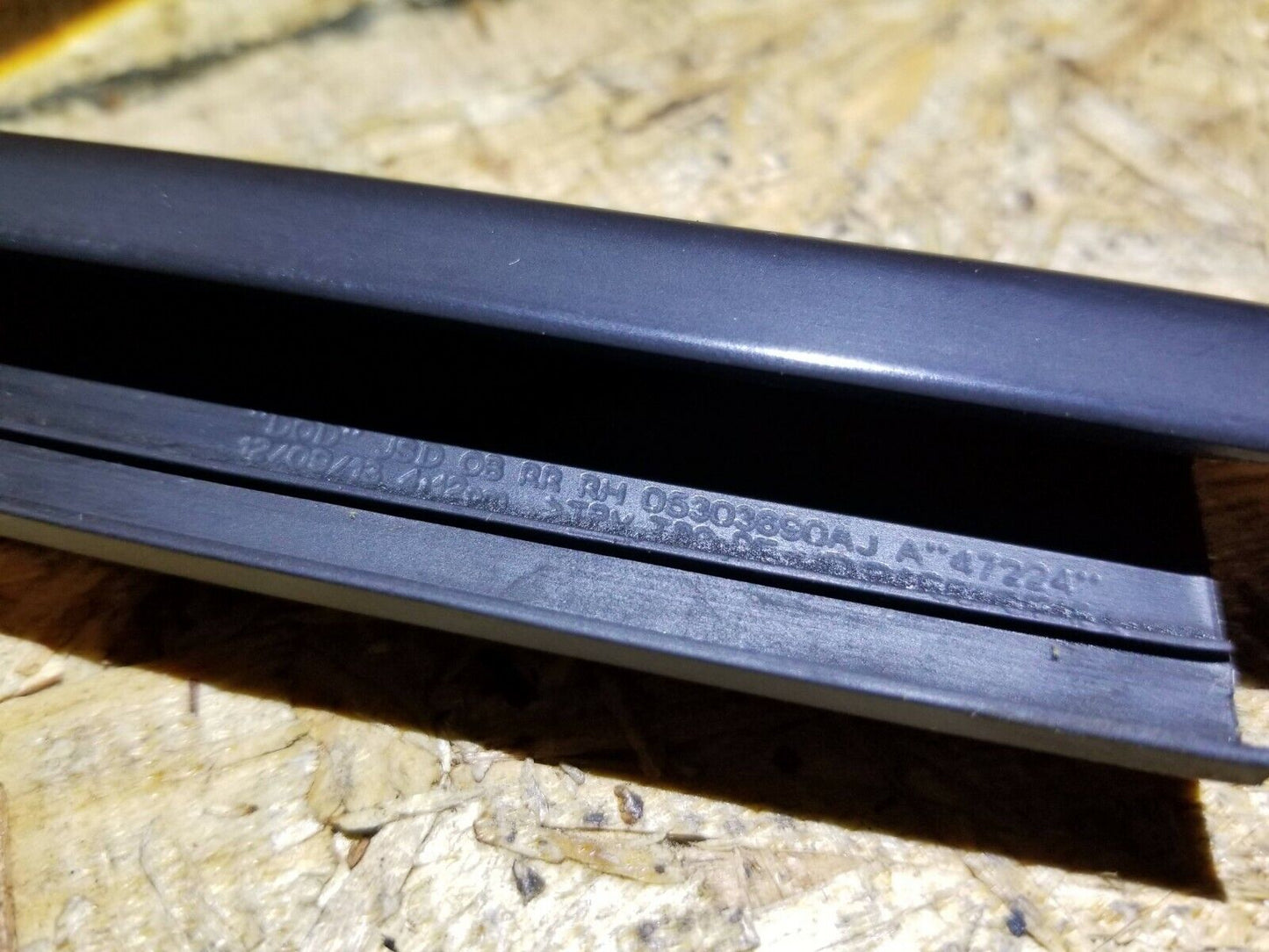 11 12 13 14 Dodge Avenger Rear Right Pass Side Door Window Belt Seal Molding OEM