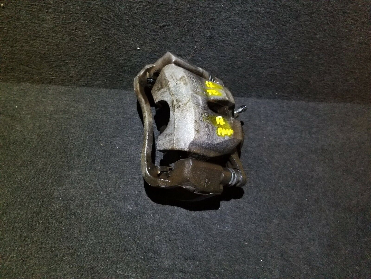 11 12 13 14 15 16 Scion Tc Brake Caliper Front Right Passenger Side OEM
