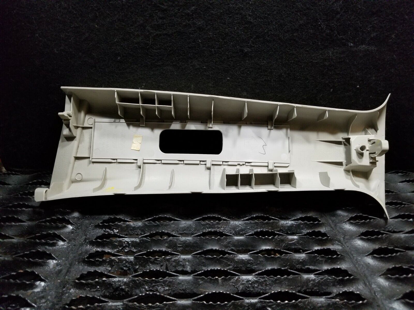 13 14 15 16 Nissan Versa Sdn Right Pass Side Upper B Pillar Trim Panel OEM 95k