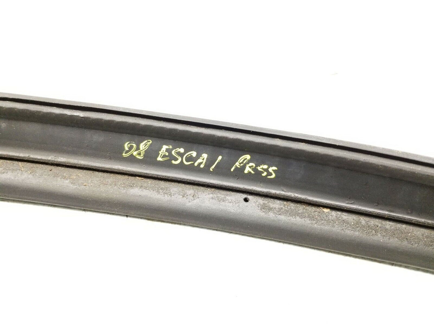 08 09 10 11 12 13 14 Escalade Right Passenger Side Weatherstrip Seal OEM