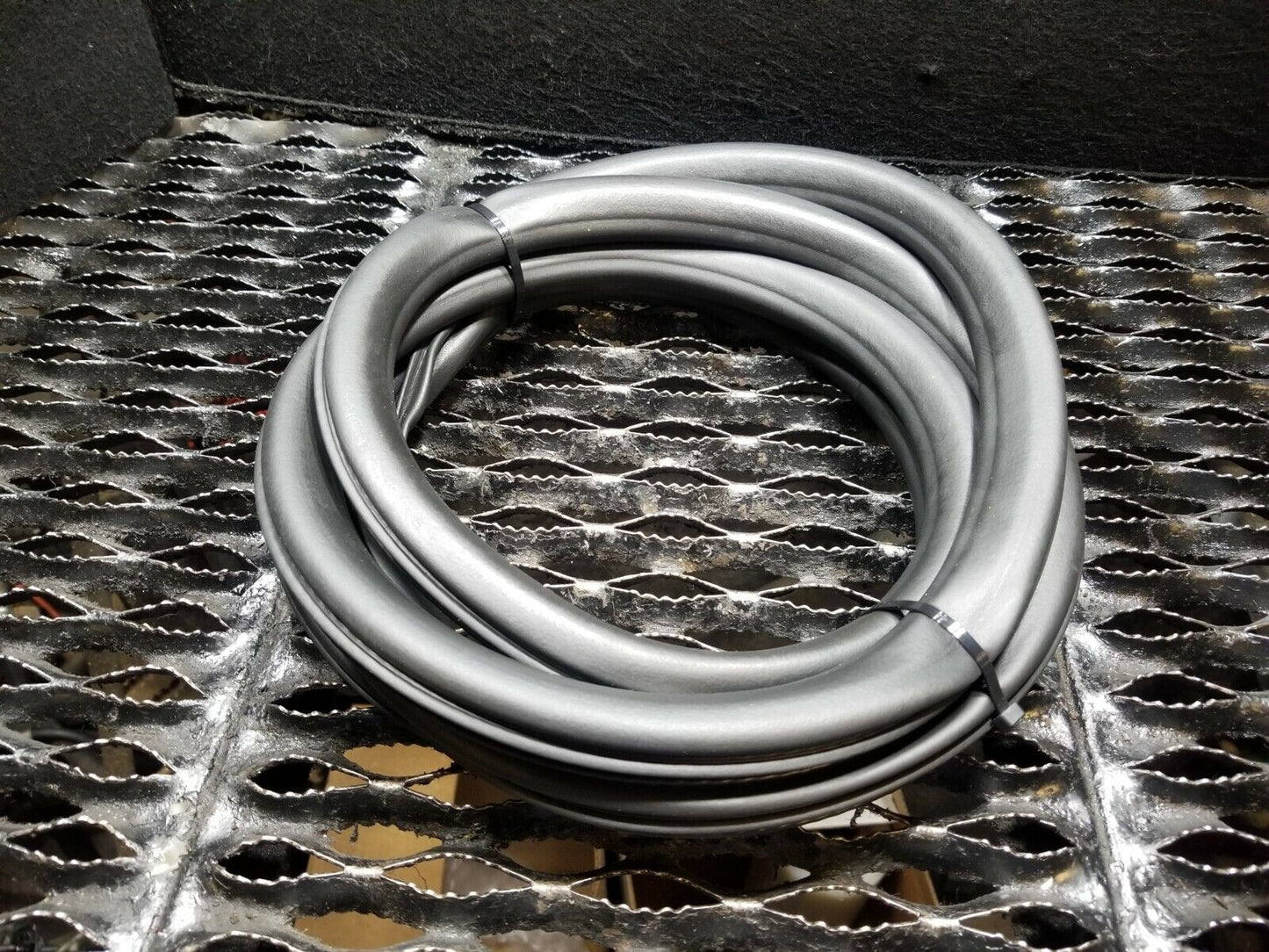 16 17 18 19 Chevrolet Malibu Rear Left Dr Side Door Weather Strip Seal OEM 3k