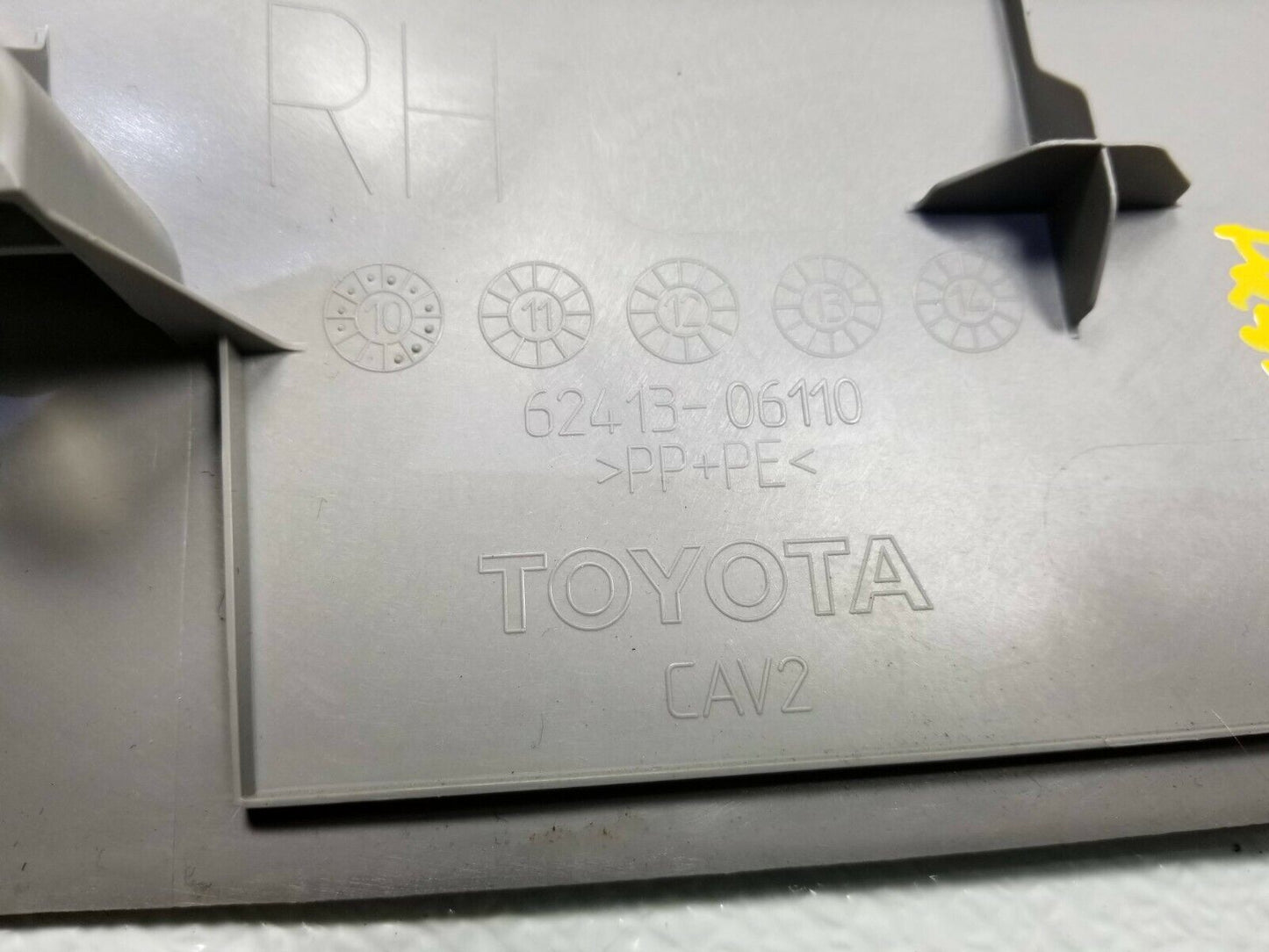 12 13 14 Toyota Camry Center Lower B Pillar Trim Cover Right Pass Side OEM 94k
