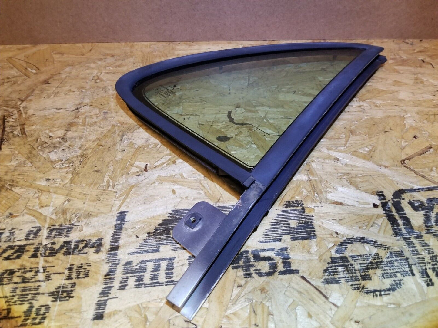 06 07 08 09 Saab 9-5 Aero Rear Right Pass Side Door Vent Window Glass OEM