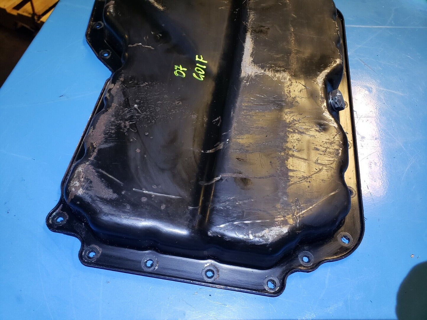 06 07 08 09 Volkswagen Golf Rabbit 2.5l  Lower  Engine Oil Pan OEM