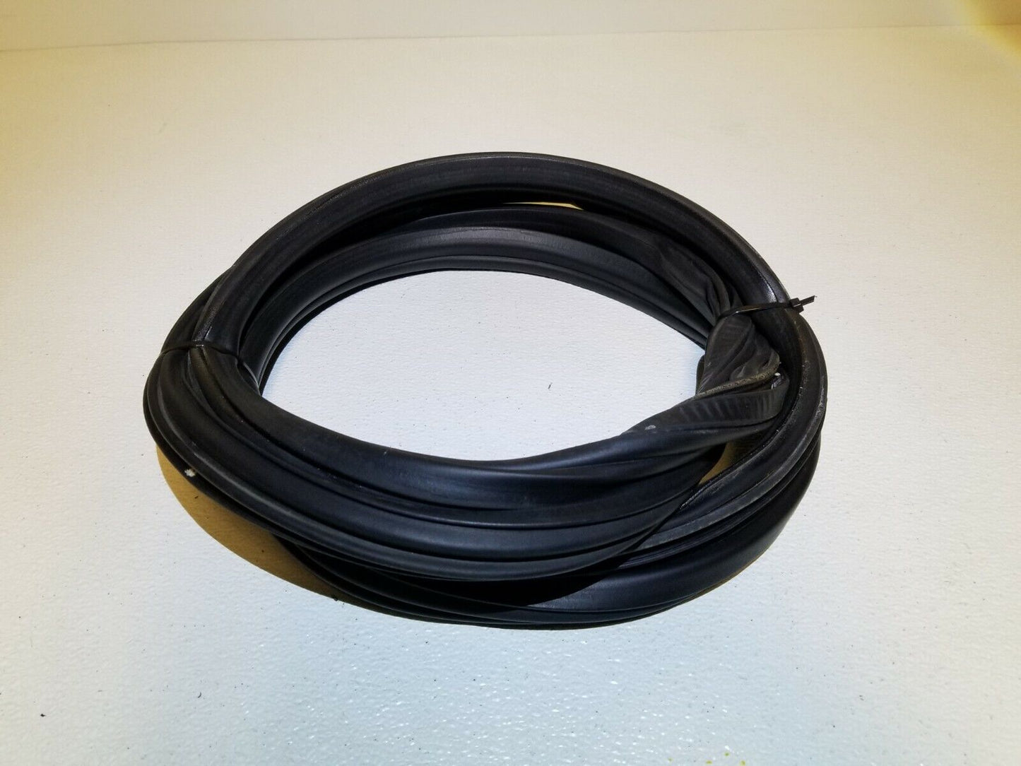 11 12 13 14 15  Audi Q7 Rear Trunk Weatherstrip Seal OEM 87k Miles