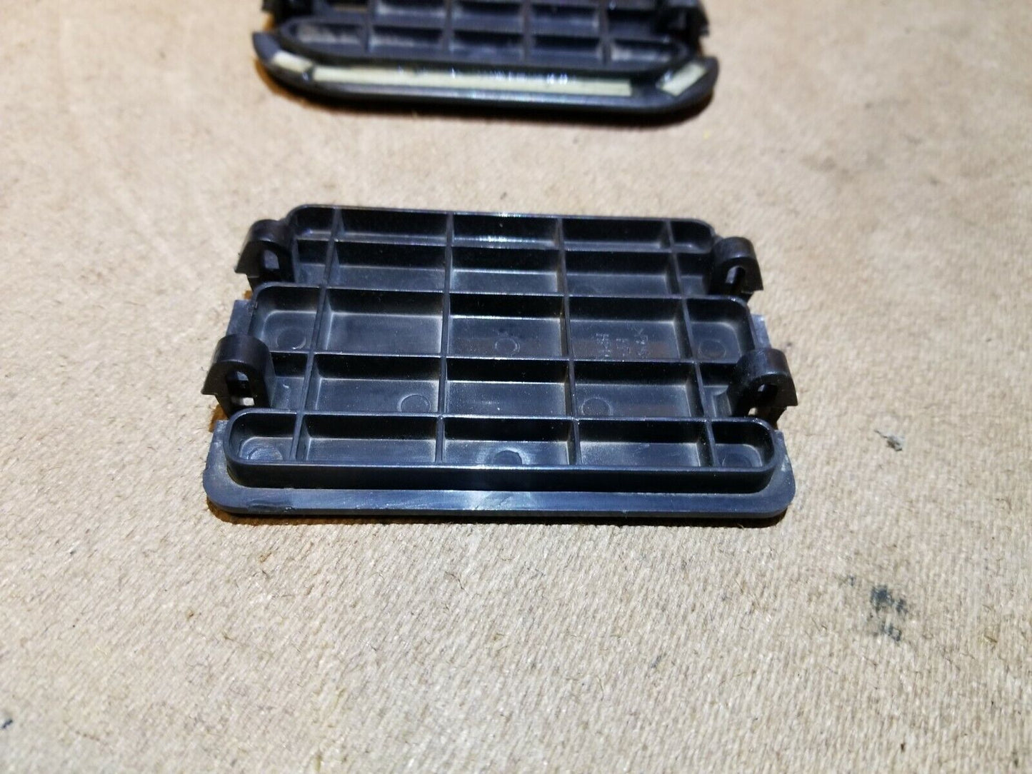 10 11 12 13 14 Hyundai Sonata Cover Access Hole Trim Garnsish Clip 2pcs OEM 55k