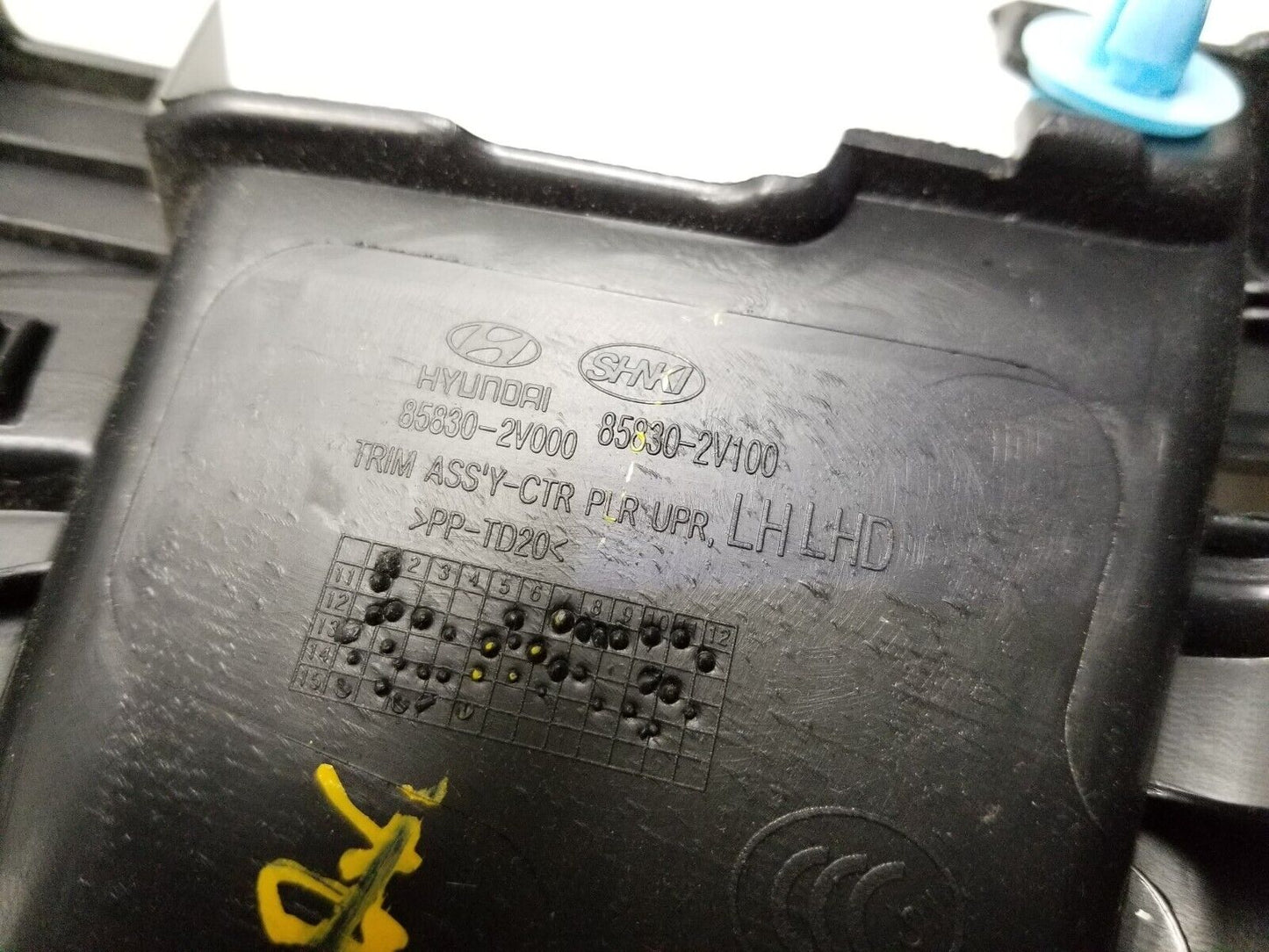 12 13 14 15 16 Hyundai Veloster B Pillar Trim Cover Upper Driver Left OEM