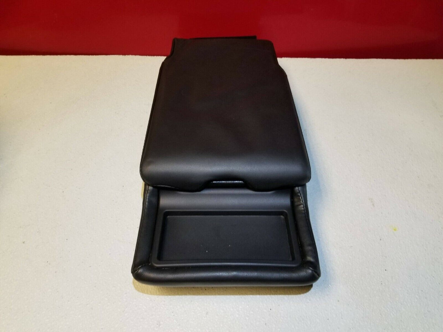 06 07 08 Infiniti Fx35 Rear Seat Armrest Arm Rest OEM