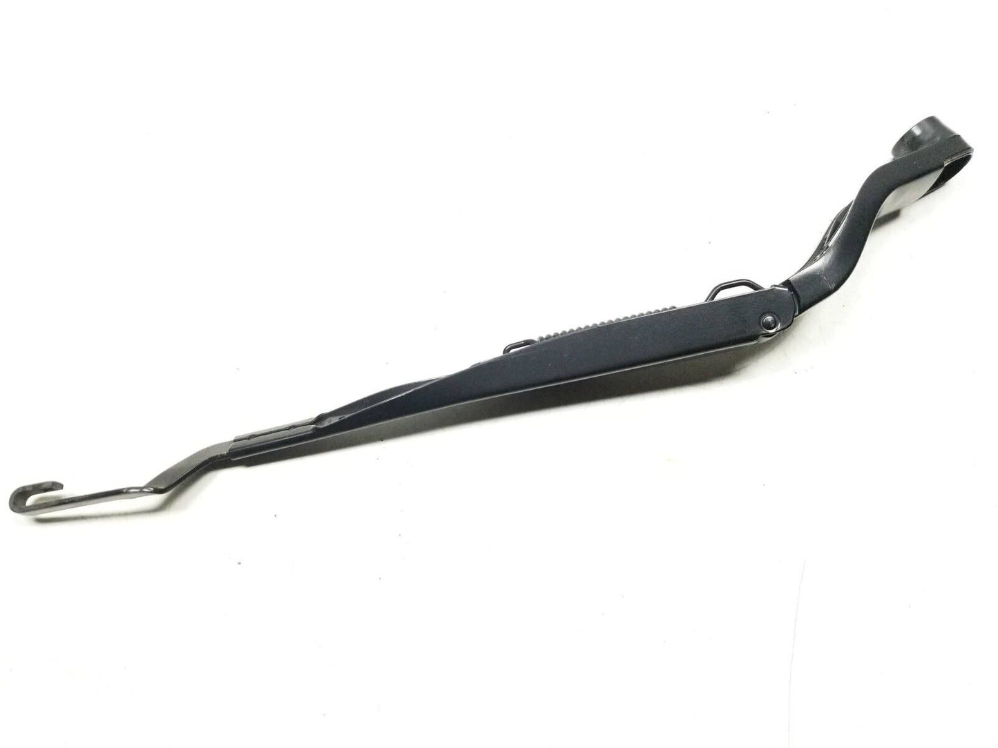2013 - 2018 Cadillac Ats Windshield Wiper Arm Driver Side Left OEM