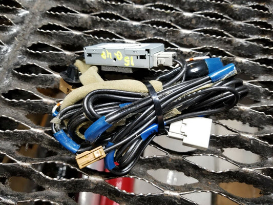 2014 2015 Infiniti Q40 Rear Radio Signal Antenna Module Unit Amplifier OEM 34k