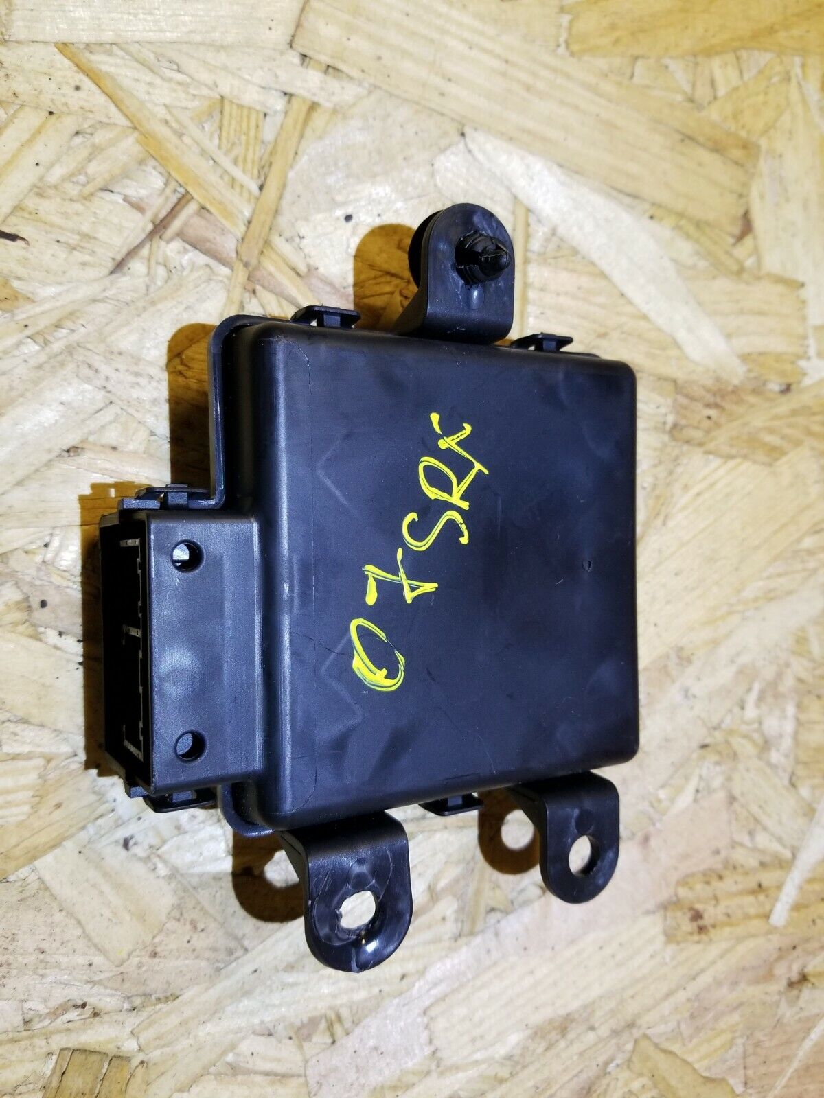 05 06 07 08 09 Cadillac SRX 15829632 Driver Rear Park Assist Control Module OEM