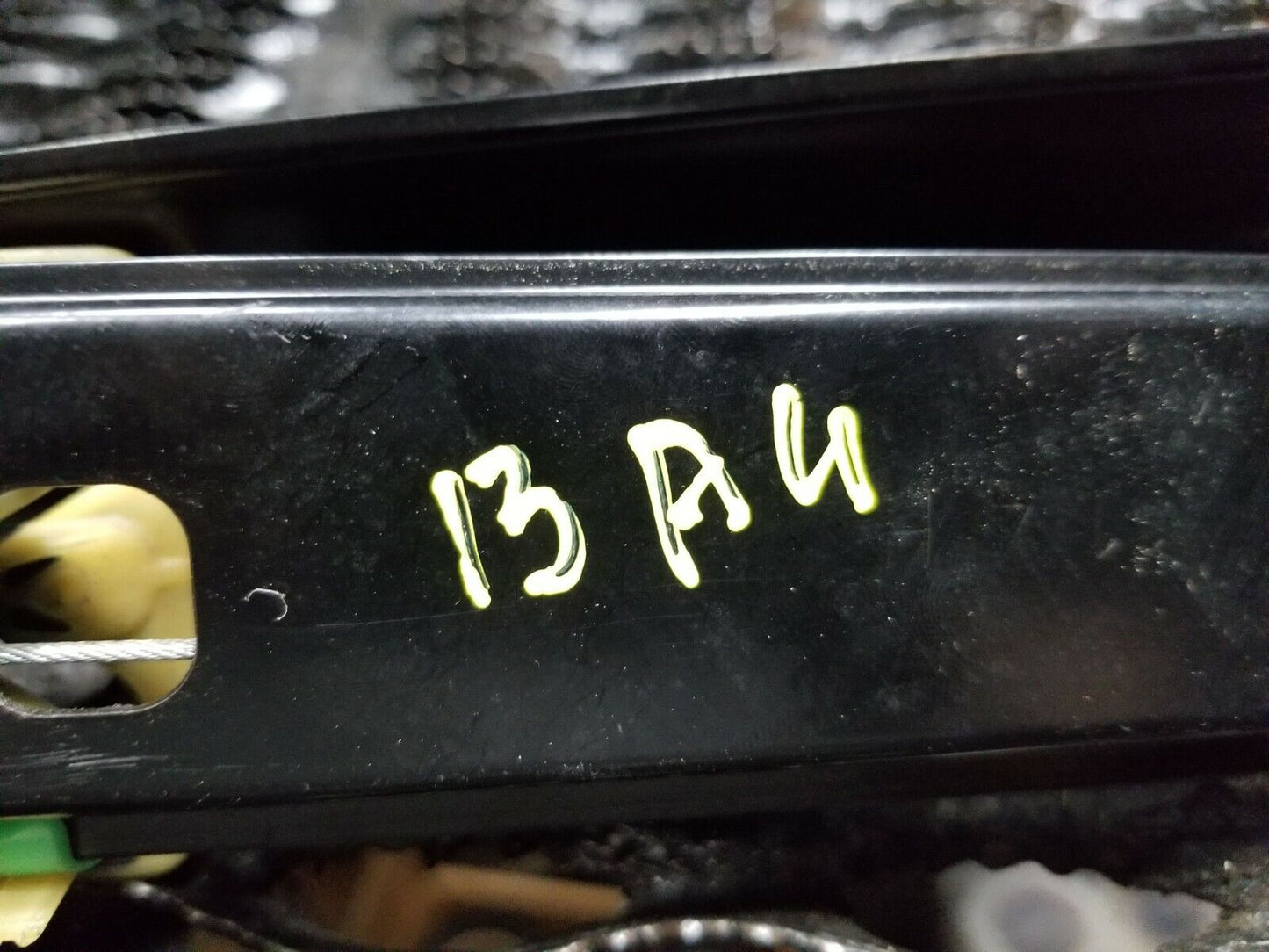 2013 2014 2015 2016 Audi A4 B8 Front Right Passenger Door Window Regulator OEM