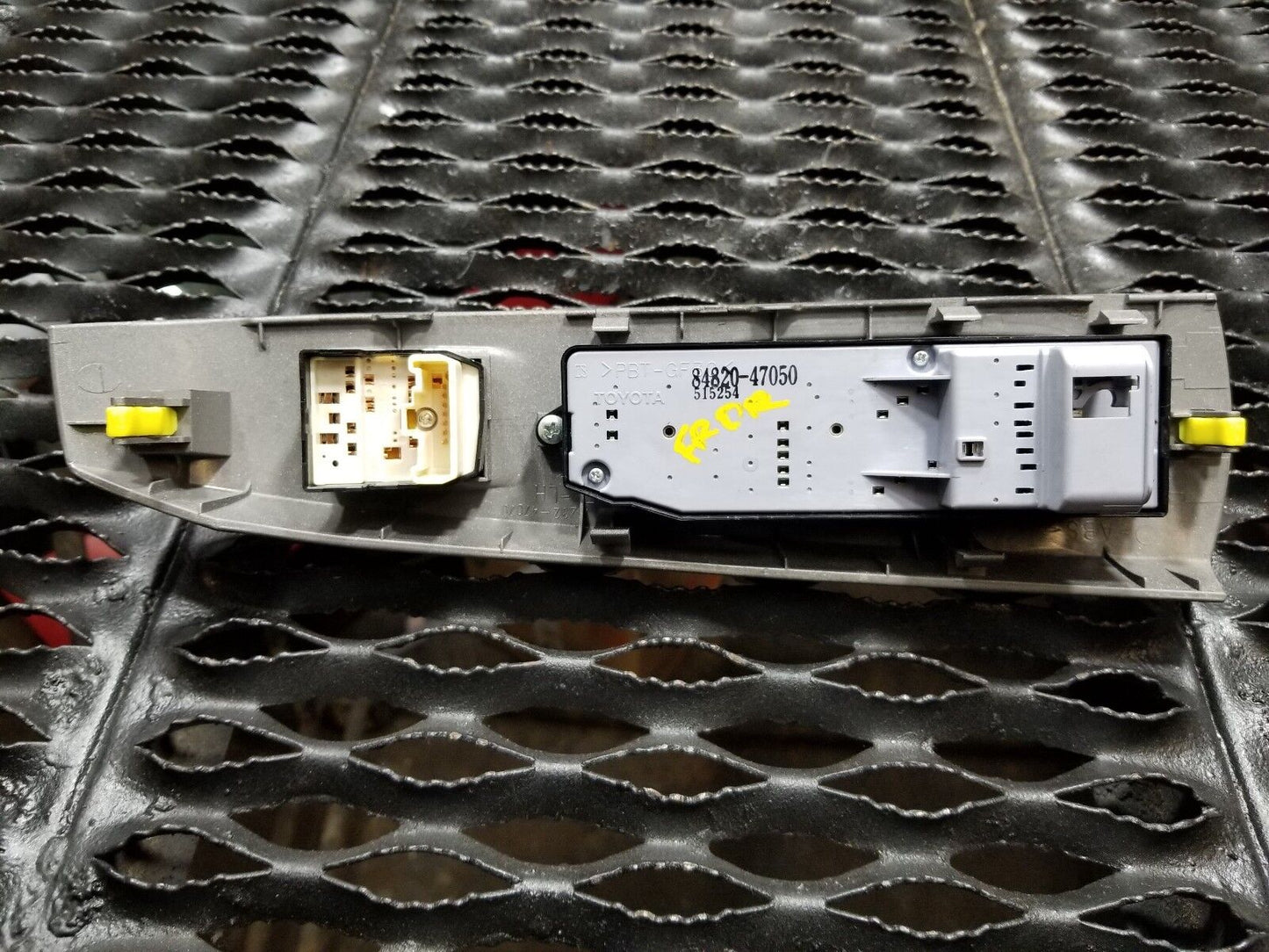 04 05 06 07 08 09 Toyota Prius Left Driver Window Master Switch  84820-47050 OEM