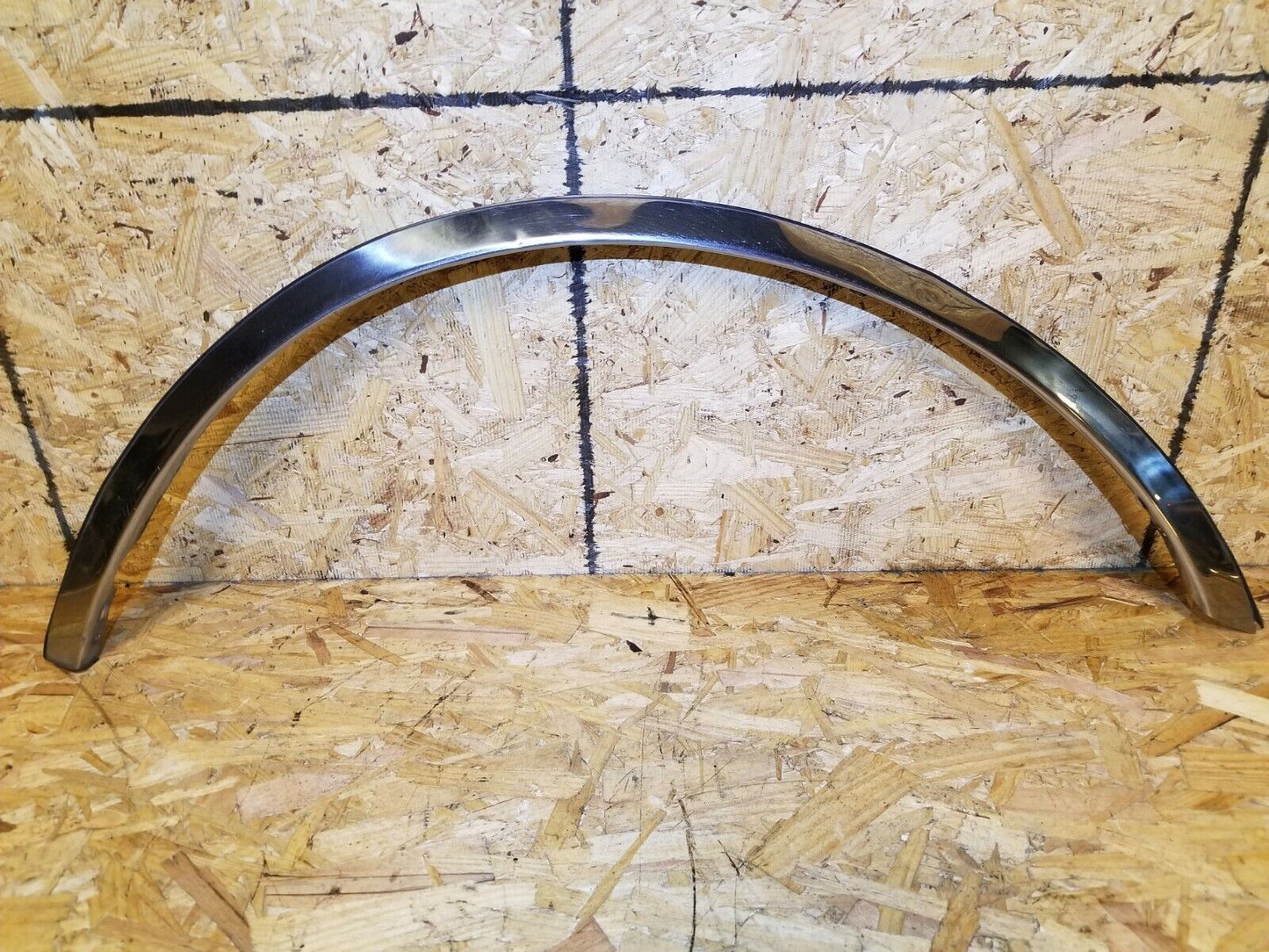 06 07 08 09 10 11 Cadillac DTS Rear Left Driver Side Arch Fender Molding OEM