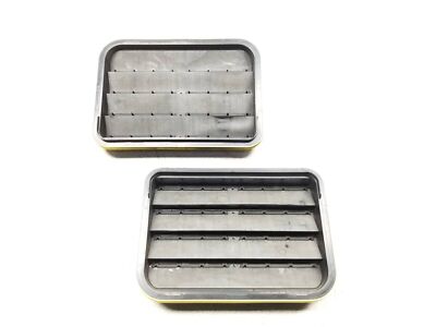 2013 Porsche Cayenne Rear Quarter Vent Pressure Flap 2pcs OEM